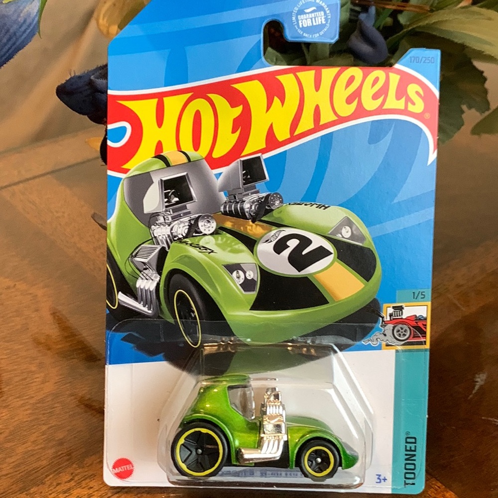 Hot Wheels HW Car Tooned Twin Mill Hotwheels New Twinmill Collectible Diecast
